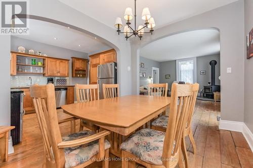 6783 Gerrie Road, Centre Wellington, ON - Indoor Photo Showing Dining Room