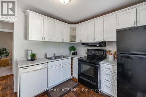 27 Jane Street, Clarington (Bowmanville), ON - Indoor Photo Showing Kitchen With Double Sink