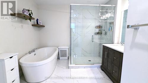 9 - 189 Homestead Crescent, London, ON - Indoor Photo Showing Bathroom