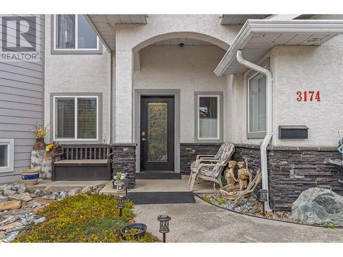 3174 Boucherie Road, West Kelowna, BC - Outdoor