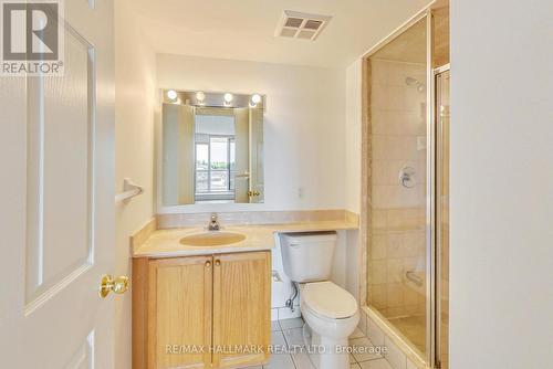 405 - 800 Sheppard Avenue, Toronto (Bathurst Manor), ON - Indoor Photo Showing Bathroom