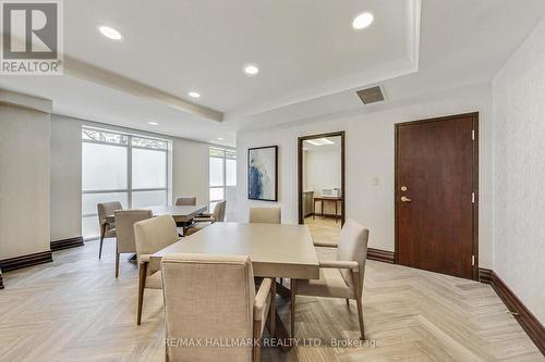 405 - 800 Sheppard Avenue, Toronto (Bathurst Manor), ON - Indoor Photo Showing Dining Room