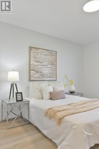 1703 - 350 Seneca Hill Drive, Toronto (Don Valley Village), ON - Indoor Photo Showing Bedroom