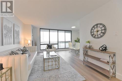 1703 - 350 Seneca Hill Drive, Toronto (Don Valley Village), ON - Indoor Photo Showing Living Room