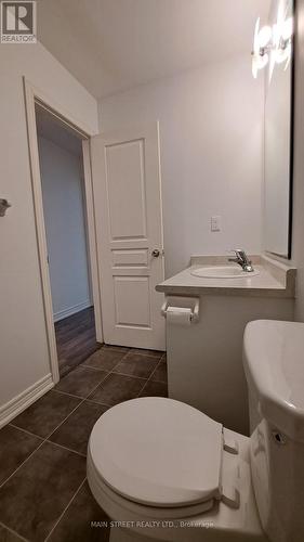 7 Roy Grove Way, Markham, ON - Indoor Photo Showing Bathroom