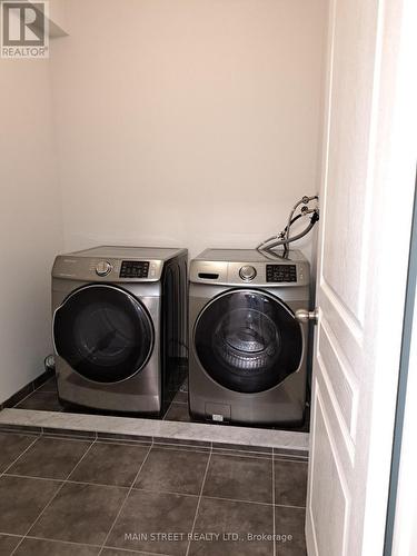 7 Roy Grove Way, Markham, ON - Indoor Photo Showing Laundry Room