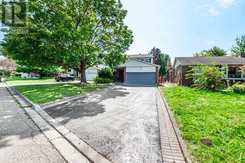 9 Eastman Crescent, Newmarket, ON - Outdoor