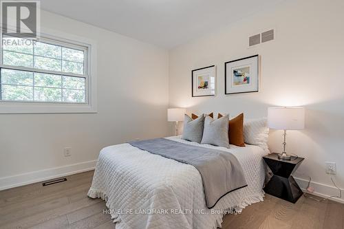 9 Eastman Crescent, Newmarket (Huron Heights-Leslie Valley), ON - Indoor Photo Showing Bedroom