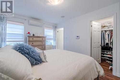 75 Glenlonan Street, St. John'S, NL - Indoor Photo Showing Bedroom