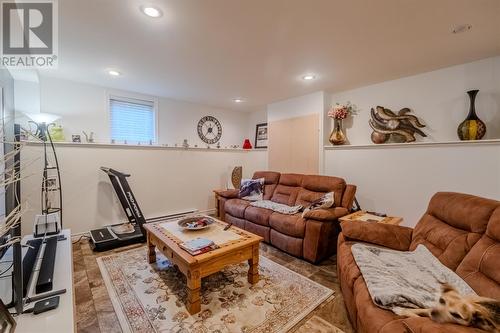 75 Glenlonan Street, St. John'S, NL - Indoor Photo Showing Living Room