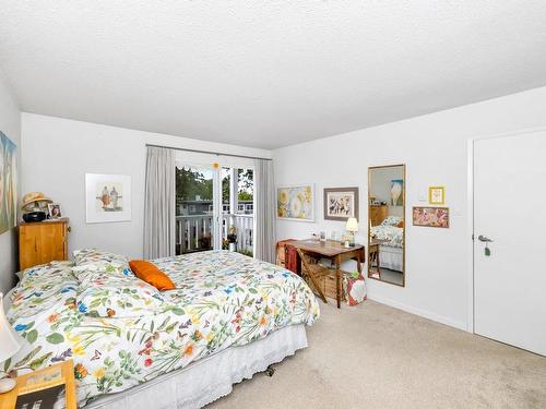 307-1060 Linden Ave, Victoria, BC - Indoor Photo Showing Bedroom