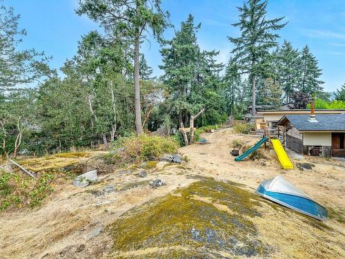 2586 Rainville Rd, Langford, BC 