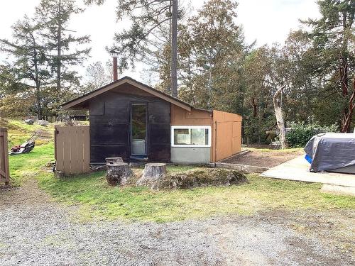 2586 Rainville Rd, Langford, BC 