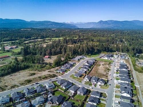 4068 Canterbury Way, Courtenay, BC 