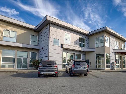 205-1847 Dufferin Cres, Nanaimo, BC - Outdoor