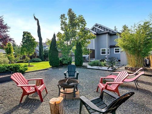 887 Bucktail Rd, Mill Bay, BC 