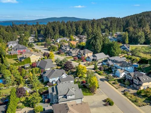 887 Bucktail Rd, Mill Bay, BC 