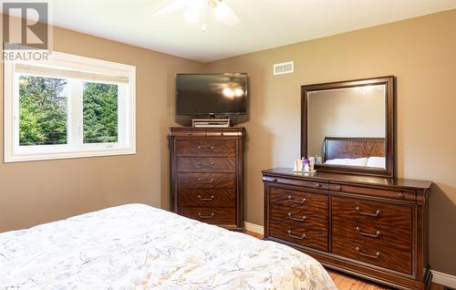 213 Pouch Cove Highway, Flatrock, NL - Indoor Photo Showing Bedroom