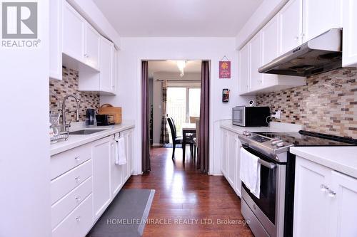 37 Prairie Rose Circle, Brampton (Brampton North), ON - Indoor Photo Showing Kitchen