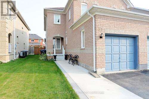 37 Prairie Rose Circle, Brampton (Brampton North), ON - Outdoor With Exterior