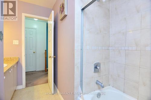 37 Prairie Rose Circle, Brampton (Brampton North), ON - Indoor Photo Showing Bathroom