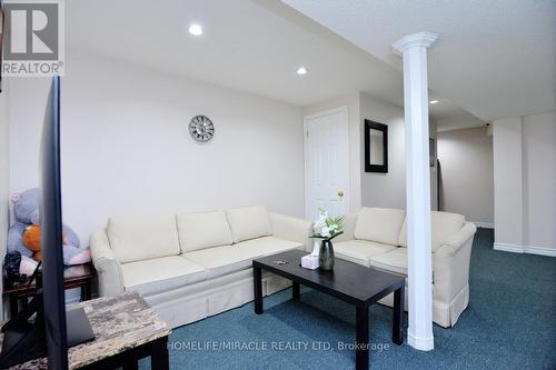 37 Prairie Rose Circle, Brampton (Brampton North), ON - Indoor Photo Showing Living Room