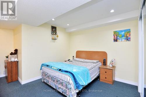 37 Prairie Rose Circle, Brampton (Brampton North), ON - Indoor Photo Showing Bedroom