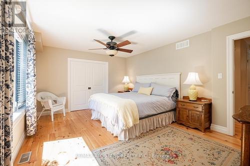 94 Wilkinson Drive, Kawartha Lakes, ON - Indoor Photo Showing Bedroom