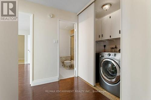 1907 - 500 Green Road, Hamilton (Stoney Creek), ON - Indoor Photo Showing Laundry Room