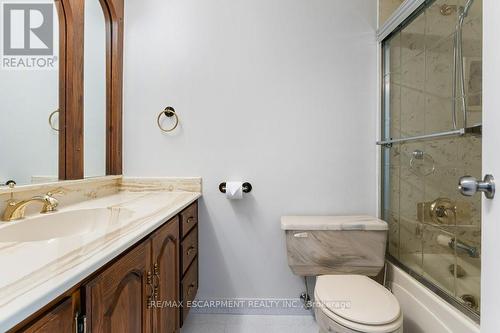 1907 - 500 Green Road, Hamilton (Stoney Creek), ON - Indoor Photo Showing Bathroom