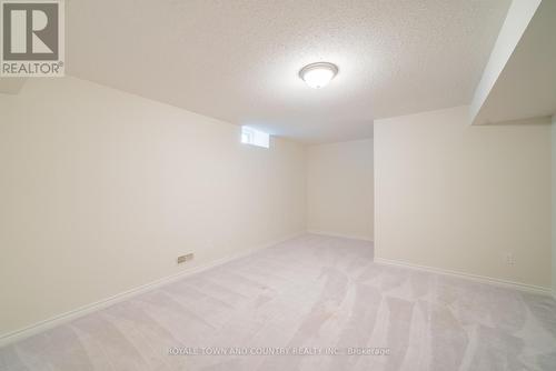 38 Maguire Street, Kawartha Lakes (Lindsay), ON - Indoor Photo Showing Other Room