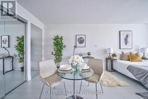 853 - 151 Dan Leckie Way, Toronto, ON - Indoor Photo Showing Dining Room