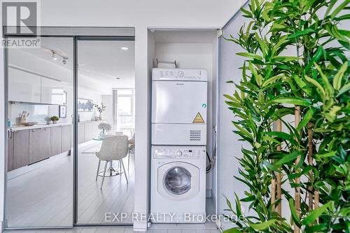 853 - 151 Dan Leckie Way, Toronto (Waterfront Communities), ON - Indoor Photo Showing Laundry Room