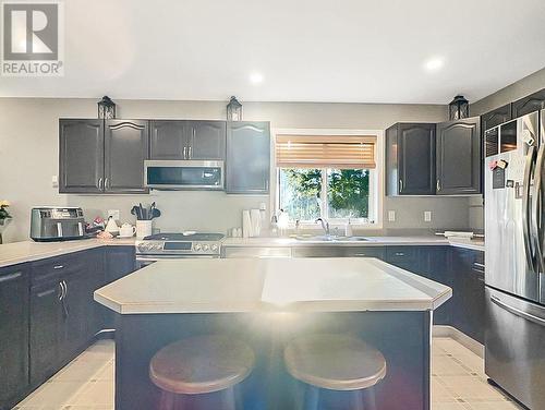 2192 Bluff View Drive, Williams Lake, BC - Indoor Photo Showing Kitchen With Upgraded Kitchen