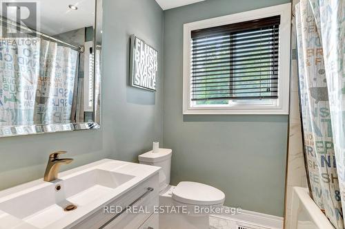 75 Ruffet Drive, Barrie, ON - Indoor Photo Showing Bathroom