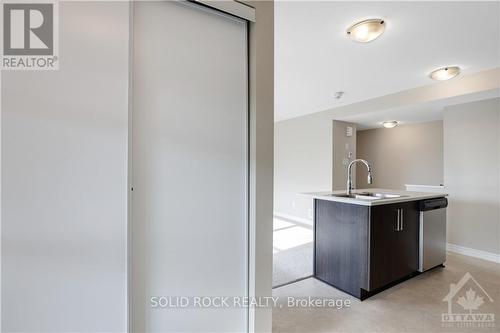 761 Chapman Mills Drive, Ottawa, ON - Indoor Photo Showing Kitchen