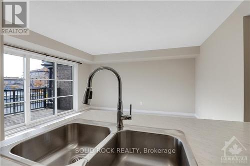 761 Chapman Mills Drive, Ottawa, ON - Indoor Photo Showing Kitchen With Double Sink