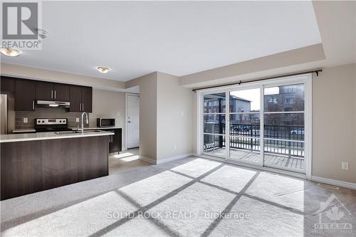 761 Chapman Mills Drive, Ottawa, ON - Indoor Photo Showing Kitchen