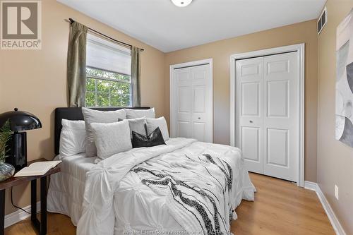 998 Fielding Court, Windsor, ON - Indoor Photo Showing Bedroom