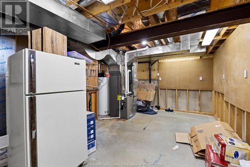 998 Fielding Court, Windsor, ON - Indoor Photo Showing Basement