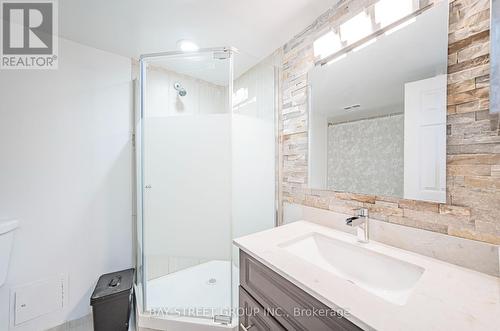 1810 - 330 Rathburn Road W, Mississauga, ON - Indoor Photo Showing Bathroom