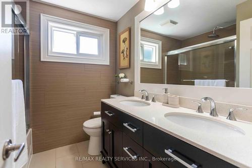 18 Parkend Avenue, Brampton (Brampton South), ON - Indoor Photo Showing Bathroom