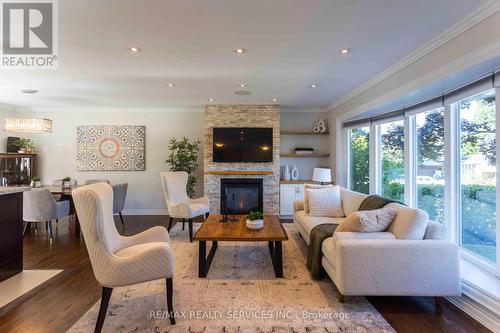 18 Parkend Avenue, Brampton (Brampton South), ON - Indoor Photo Showing Living Room With Fireplace