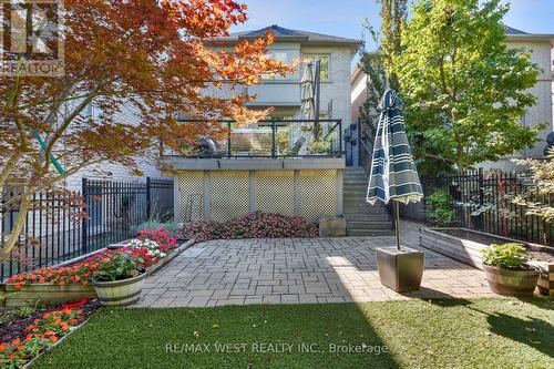 3123 Watercliffe Court, Oakville, ON - Outdoor