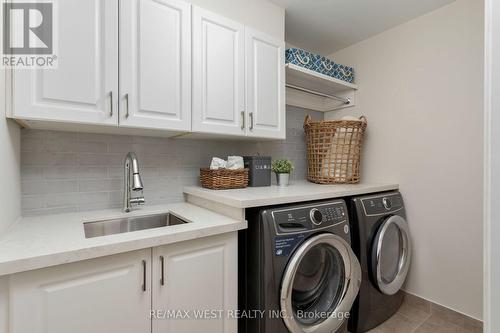 3123 Watercliffe Court, Oakville, ON - Indoor Photo Showing Laundry Room