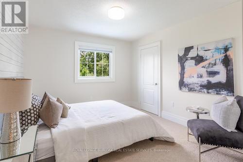 2185 Meadowland Drive, Oakville (River Oaks), ON - Indoor Photo Showing Bedroom