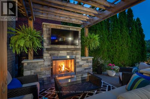 2185 Meadowland Drive, Oakville (River Oaks), ON - Indoor Photo Showing Living Room With Fireplace