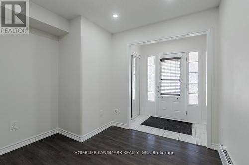 226 Betsy Drive, Oakville, ON - Indoor Photo Showing Other Room