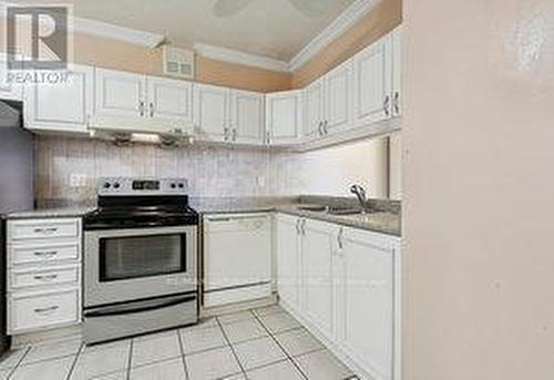 1208 - 236 Albion Road, Toronto (Elms-Old Rexdale), ON - Indoor Photo Showing Kitchen