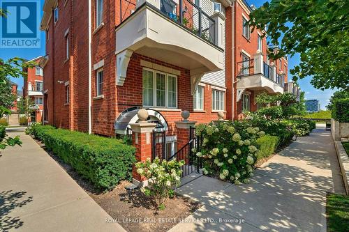 20 - 2460 Post Road, Oakville (Uptown Core), ON - Outdoor